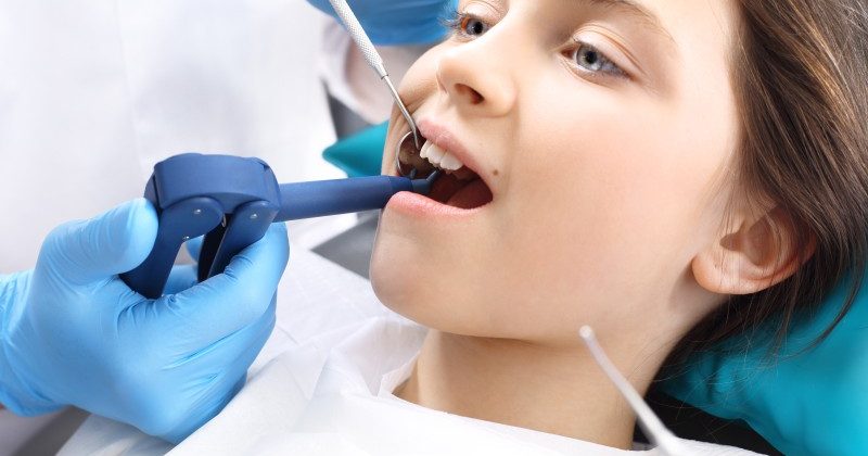 The Benefits of Using a Pediatric Dentist for Children